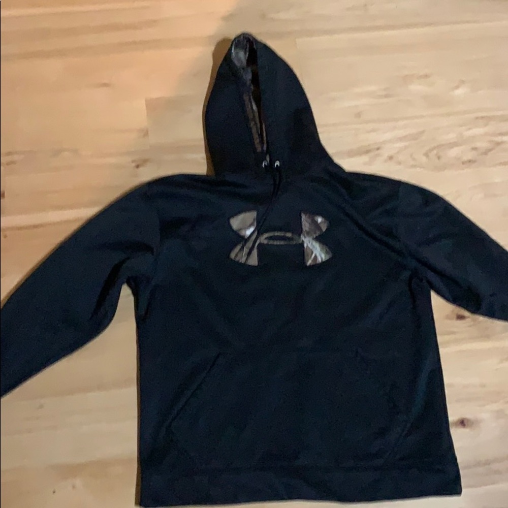 Under Armour Sweatshirt